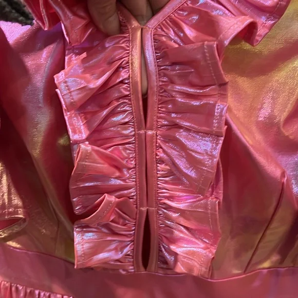 🎉Host Pick🎉 Queen of sparkles pink metallic ruffle dress size S - Picture 6 of 7